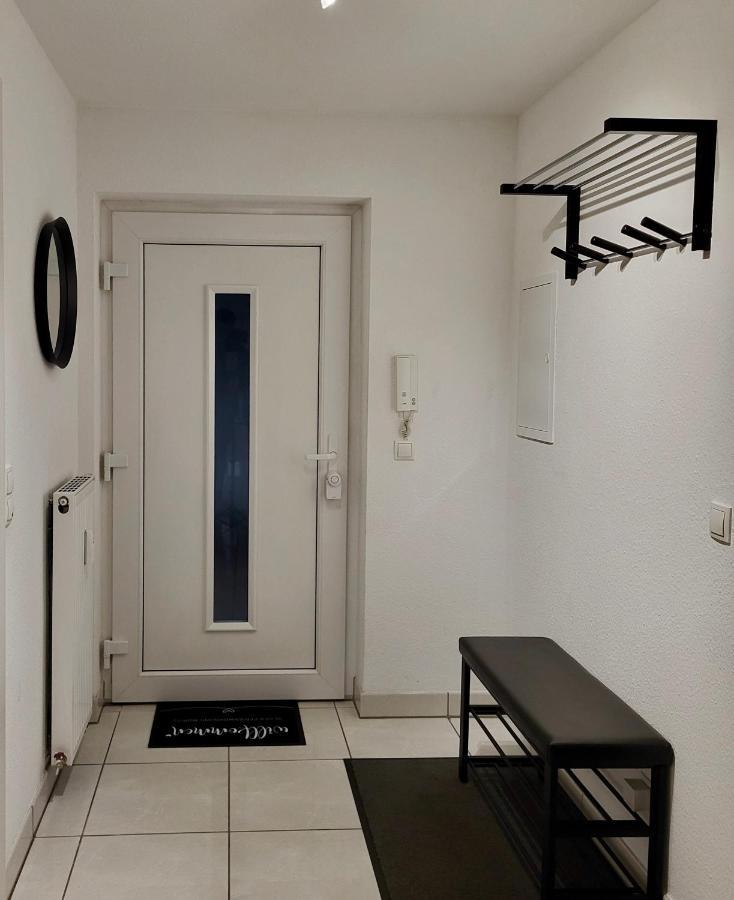 Schoene Und Ruhige Wohnung Direkt An Der Mosel Coblença Exterior foto